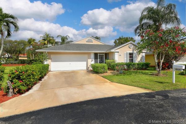 North Gate, 600 SE 27th Ln, Homestead, Florida 33033, image 2
