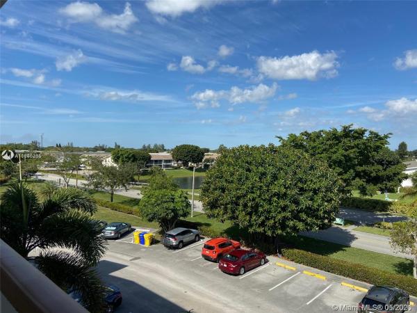 Wellington At Century Village, 427 Wellington G, West Palm Beach, Florida 33417, image 2