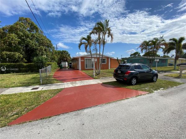 Carol City Gardens, 4111 NW 190th St, Miami Gardens, Florida 33055, image 2
