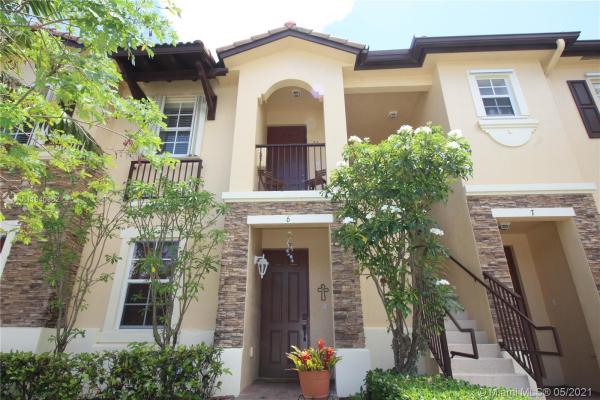 The Shores At Isles Of Bayshore, 9135 SW 227th St #26, Cutler Bay, Florida 33190, image 2