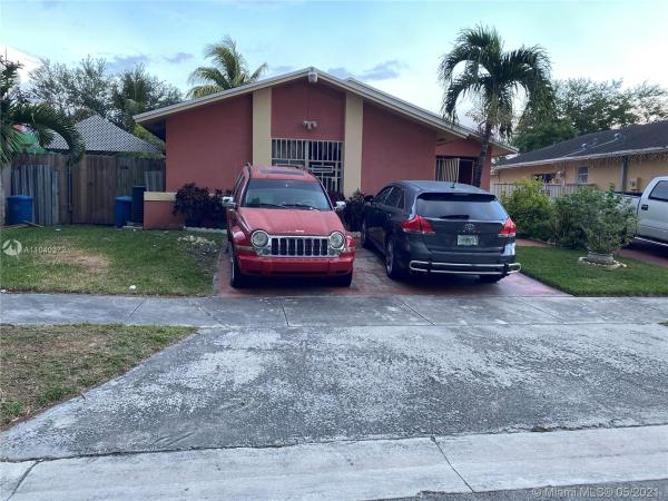Strawberry Field, 20825 SW 118th Ave, South Miami Heights, Florida 33177, image 2