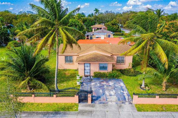 West Silver Crest, 1301 NW 99th St, Pinewood, Florida 33147, image 2