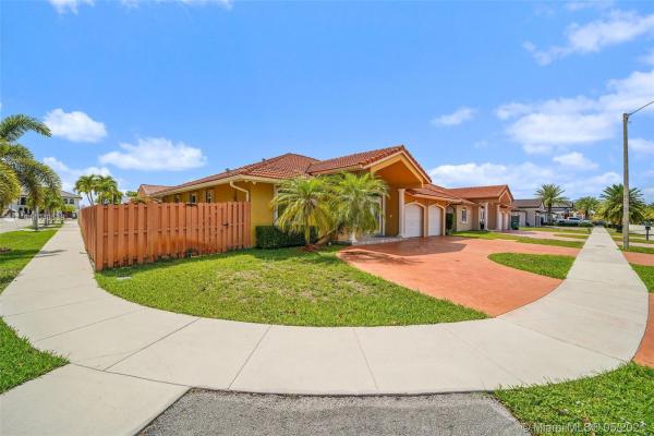 3276 SW 143rd Ct, Unincorporated Dade County, Florida 33175, image 2