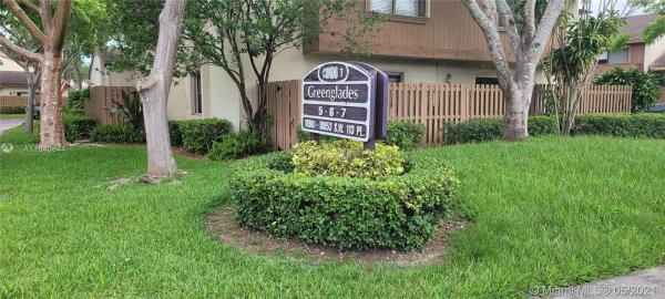 Greenglades, 10913 SW 113 Pl #69, Kendall, Florida 33176, image 2