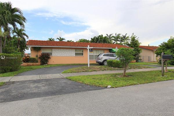 University Park No HOA, 9854 SW 26th Ter, University Park, Florida 33165, image 2