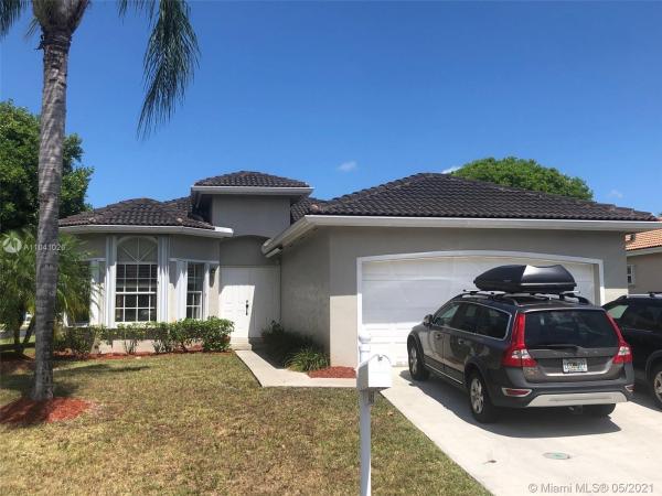 North Gate, 465 SE 23rd Ln, Homestead, Florida 33033, image 2