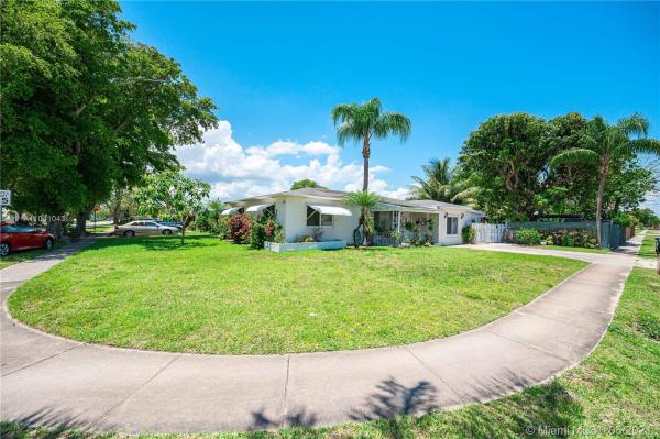 Hillside Park, 5601 Jefferson St, Hollywood, Florida 33023, image 2