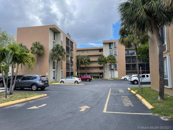 Parkside, 9120 Fontainebleau Blvd #107, Fountainebleau, Florida 33172, image 2