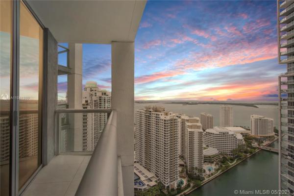 Icon Brickell Tower 1, 475 Brickell Ave #3707, Miami, Florida 33131, image 2