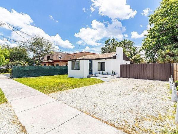 Bird Road Estates, 7132 SW 41st St, Glenvar Heights, Florida 33155, image 2