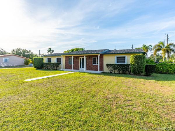 Melody Manor, 16701 SW 277th St, Redland, Florida 33031, image 2