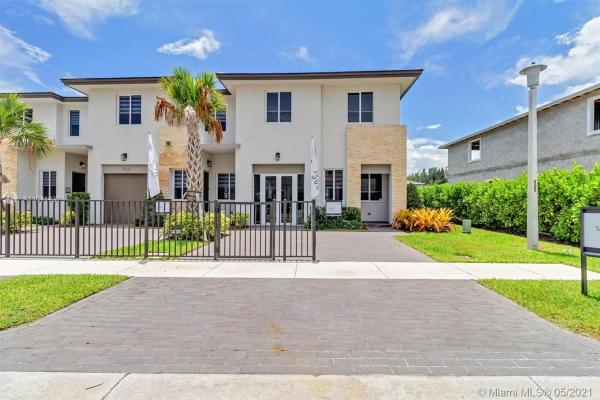 Greyson, 1611 Pioneer Way, Royal Palm Beach, Florida 33411, image 2