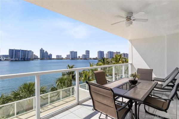Marina Bay Club, 18100 N Bay Rd #409, Sunny Isles Beach, Florida 33160, image 2