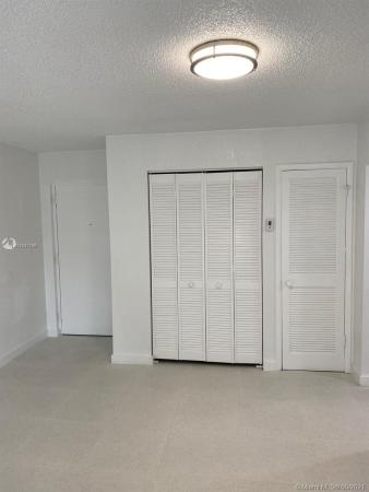 Lakeview Gardens At Miami Lakes, Country Club, Florida 33015, image 1