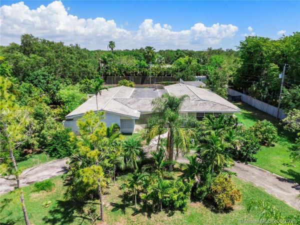 Hallmark Heights Estates, 6445 SW 129th Ter, Pinecrest, Florida 33156, image 2