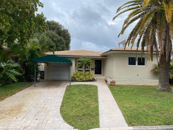 Altos Del Mar, 9557 Carlyle Ave, Surfside, Florida 33154, image 2