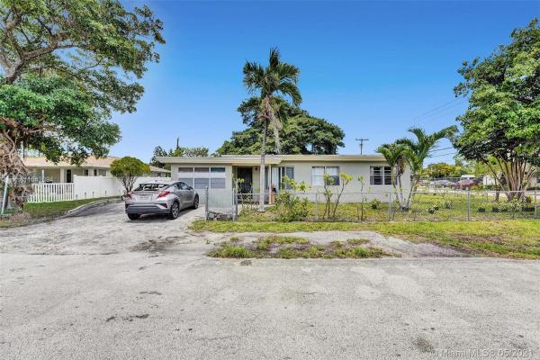Gracewood, 507 N 61st Ave, Hollywood, Florida 33024, image 2