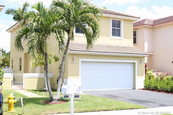 Sheridan Glen, 6968 SW 148th Ln, Davie, Florida 33331, image 2