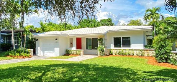 Coral Gables Country Club, 1231 S Algardi Ave, Coral Gables, Florida 33146, image 2