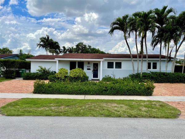 Heftler Homes Sunset Park, 9815 SW 83rd St, Kendall, Florida 33173, image 2