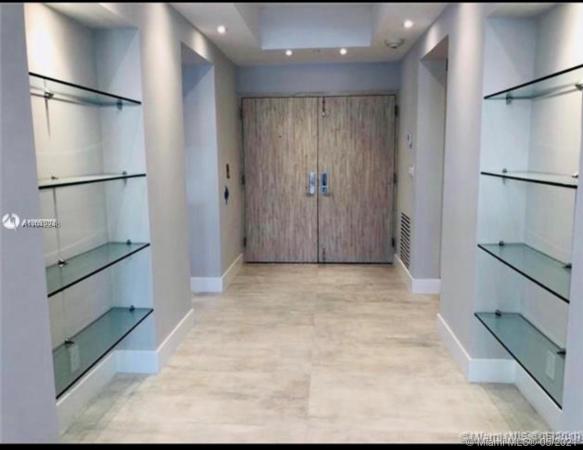 Mediterranean Village, 3500 Island Blvd #D104, Aventura, Florida 33160, image 2