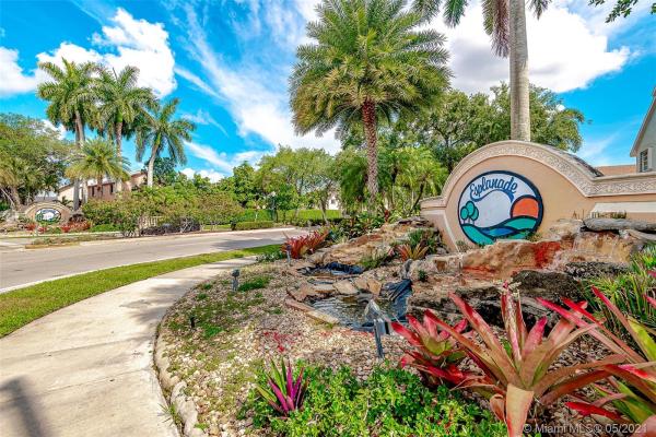 Country Lake Park, 18716 NW 78th Pl, Hialeah, Florida 33015, image 2