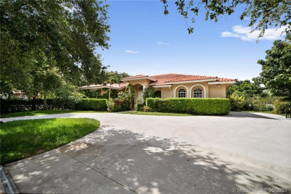 16492 SW 288th Ln, Unincorporated Dade County, Florida 33033, image 2