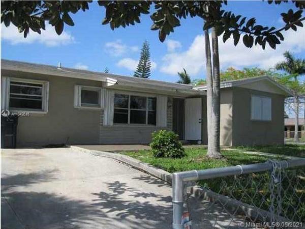 Kingswood Manor, 15110 SW 299th St, Leisure City, Florida 33033, image 1