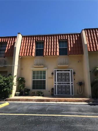 Beach Club Villas, 3540 NE 167th St #10, North Miami Beach, Florida 33160, image 1