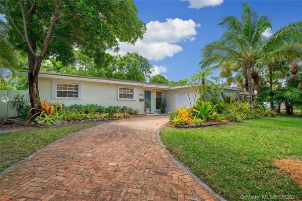 Darlington Manor, 5830 SW 93rd Ct, Sunset, Florida 33173, image 2