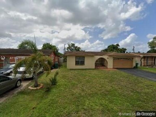The Knolls, 3036 Dolphin Dr, Miramar, Florida 33025, image 2