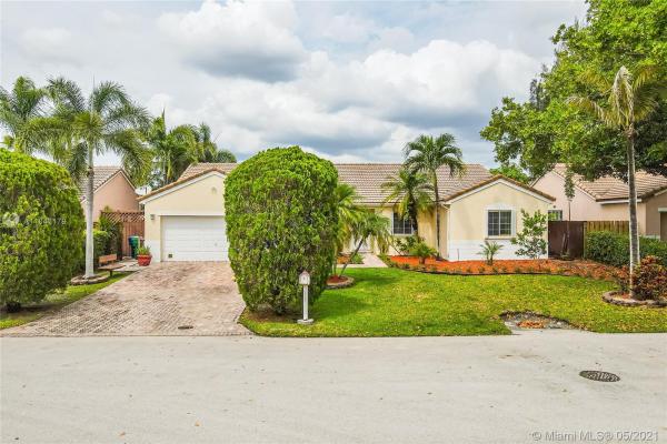 Three Lakes, 13745 SW 176th Ter, Richmond West, Florida 33177, image 2