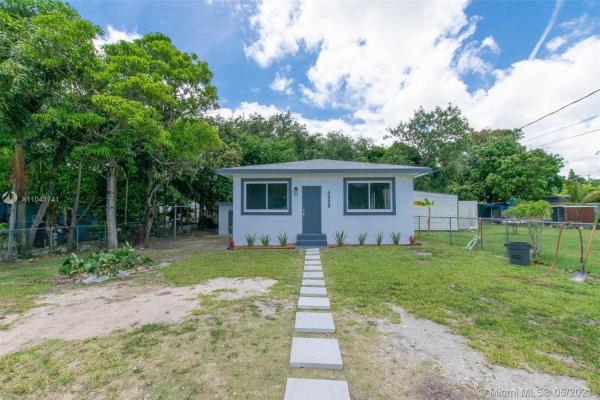 Monnah Park, 4220 NW 23rd Ave, Brownsville, Florida 33142, image 2
