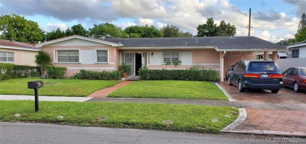 Highland Manor, 420 East Dr, North Miami Beach, Florida 33162, image 2