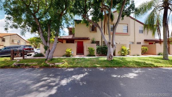 Courtyards In The Crossings, 13278 SW 113th Ln #13278, The Crossings, Florida 33186, image 2