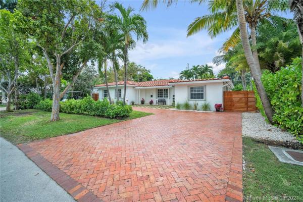 Biscayne Key Estates, 774 Fernwood Rd, Key Biscayne, Florida 33149, image 2