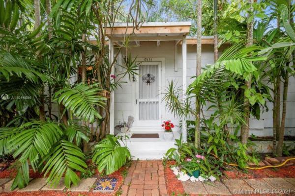 Lake Heights, 6401 SW 42nd Ter, Westwood Lakes, Florida 33155, image 1