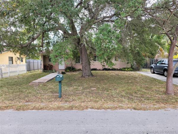 Liberty Gardens, 3470 NW 212th St, Miami Gardens, Florida 33056, image 2