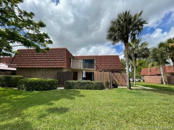 The Lakes At Boca Rio, 8179 Boca Rio Dr, Boca Raton, Florida 33433, image 2
