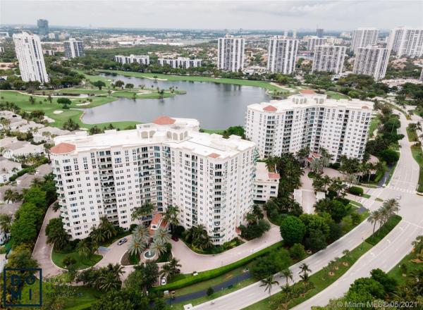 Turnberry Village South Tower, 19900 E Country Club Dr #914, Aventura, Florida 33180, image 2