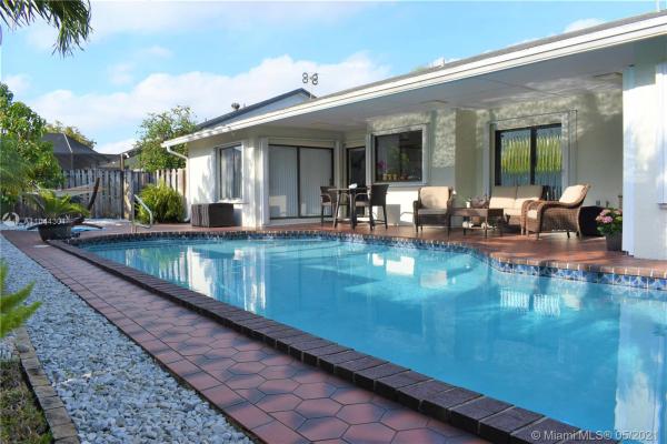 Lindgren West, 11400 SW 131st Ave, The Crossings, Florida 33186, image 2