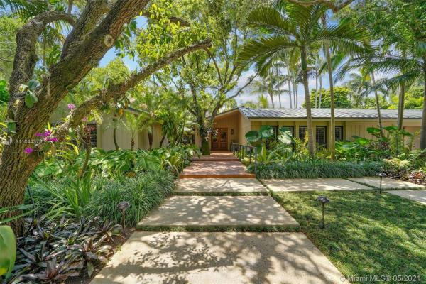 Kingsleys, 7722 Ponce De Leon Rd, South Miami, Florida 33143, image 2