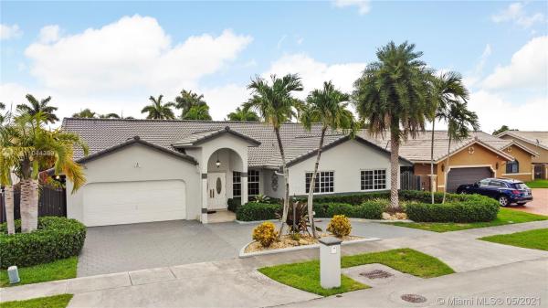 3635 SW 139th Pl, Unincorporated Dade County, Florida 33175, image 2