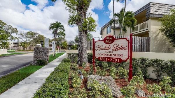 Kendale Lakes Townhouses, 8665 SW 137th Ave #8665, Kendale Lakes, Florida 33183, image 2