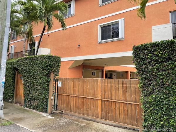 Brickell Roads Townhouse, 240 SW 15th Rd #106, Miami, Florida 33129, image 2