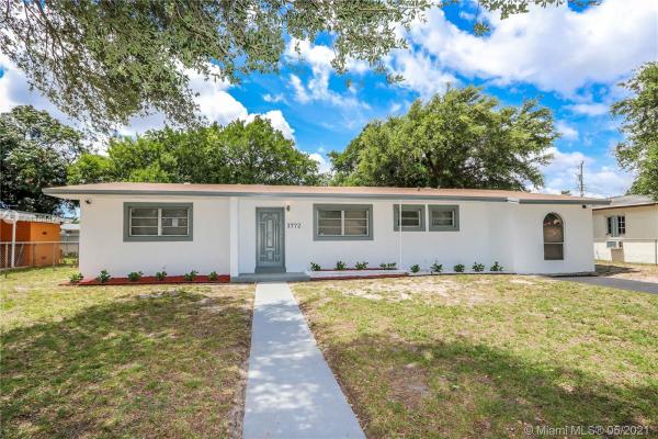 Carol City, 3772 NW 176th Ter, Miami Gardens, Florida 33055, image 2