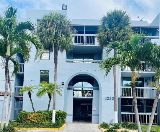 Vista Del Lago, 12239 SW 14th Ln #3108, Tamiami, Florida 33184, image 2