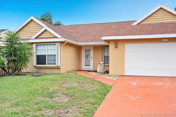 Indian Wells, 6435 Indian Wells Blvd, Boynton Beach, Florida 33437, image 2