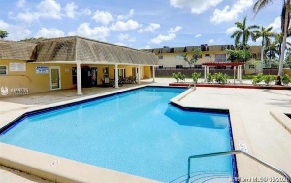 Gallowood, 8601 SW 94th St #220W, Kendall, Florida 33156, image 2