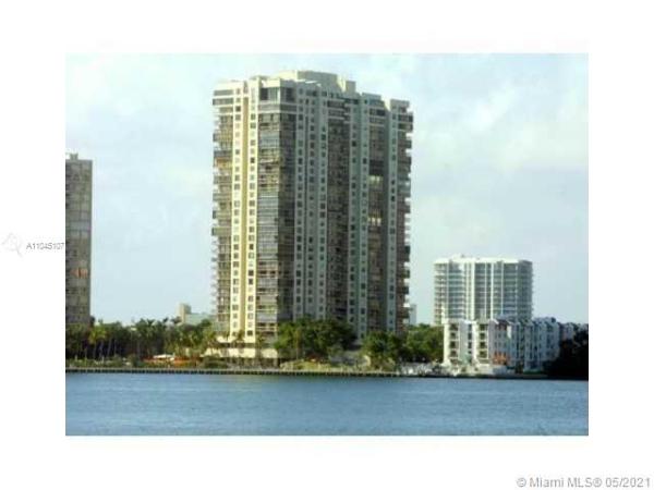 Brickell Bay Club, 2333 Brickell Ave #612, Miami, Florida 33129, image 2
